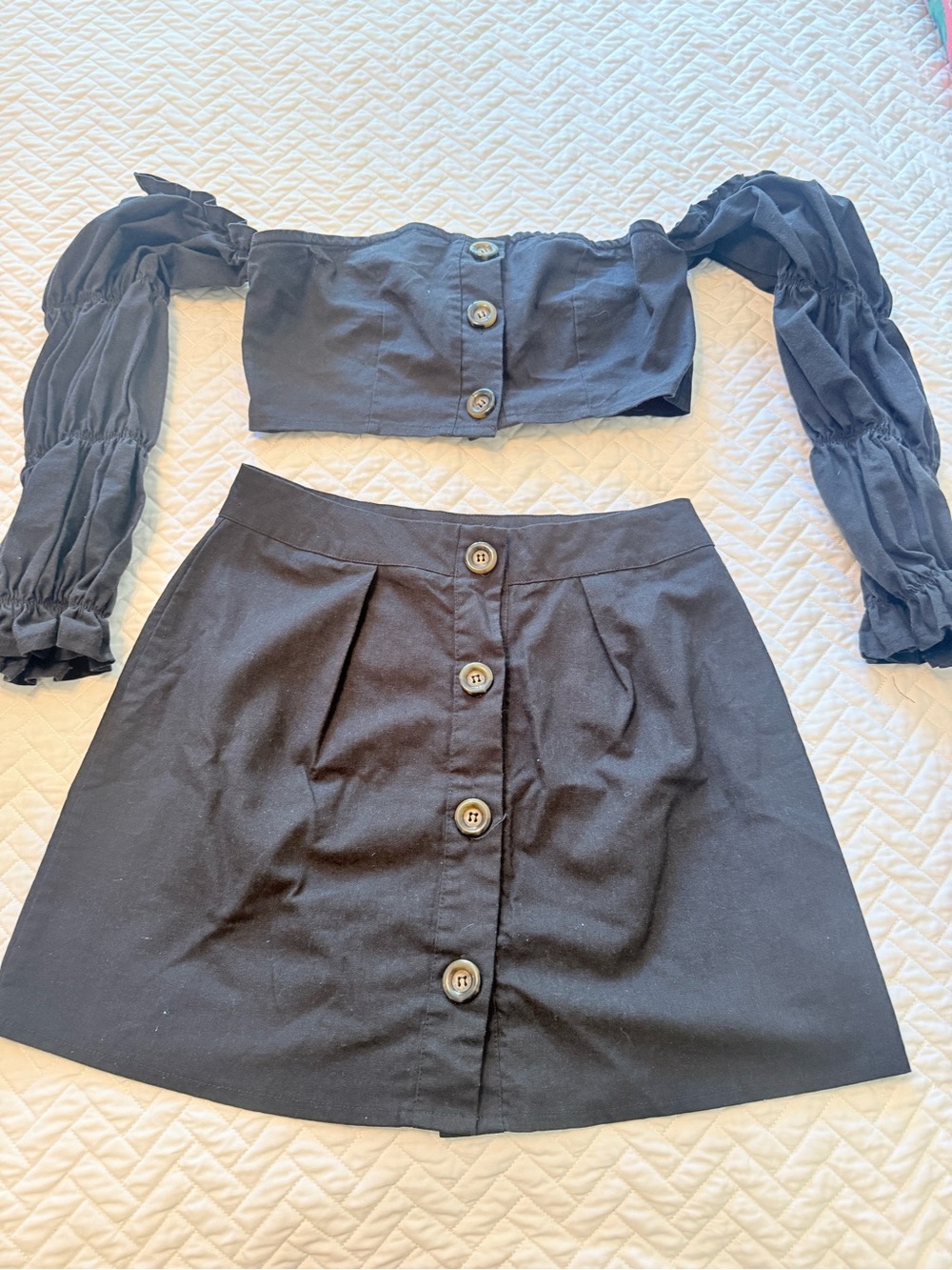 PrettyLittleThing Black Button-Front Mini Skirt Set - Picture 2 of 3